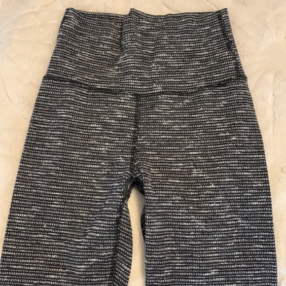 Aritzia | TNA Equator Herringbone Leggings - Picture 8 of 10